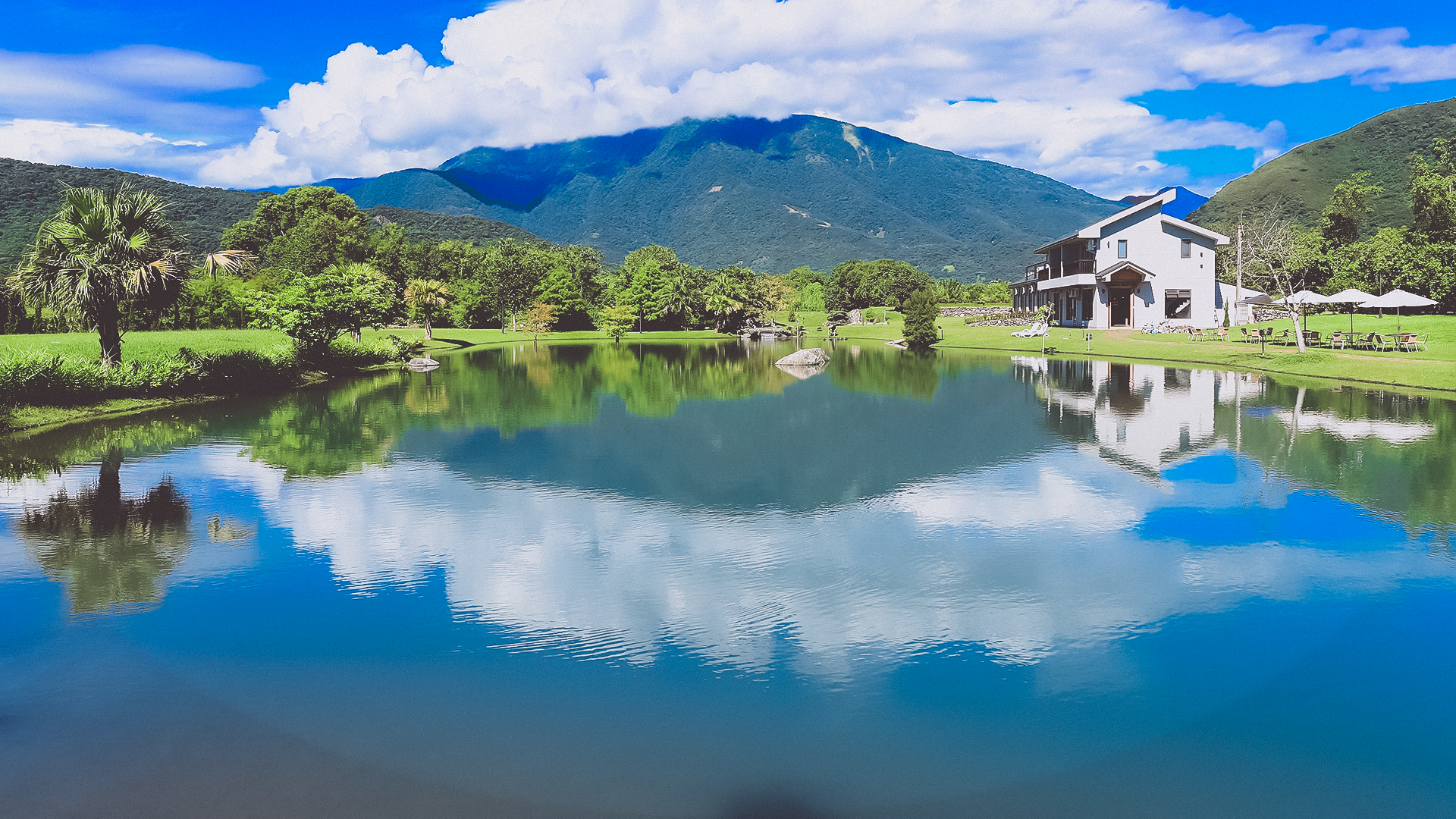 夏洛克民宿戶外空間